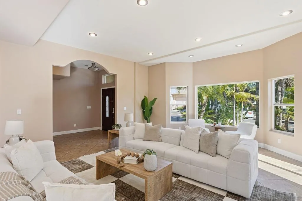 11479 Duenda Rd, San Diego, California 92127 home-pic-11