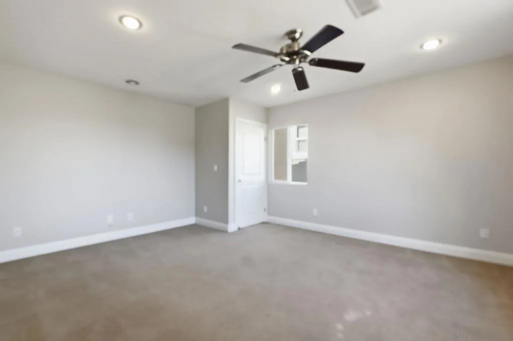 11479 Duenda Rd, San Diego, California 92127 home-pic-32