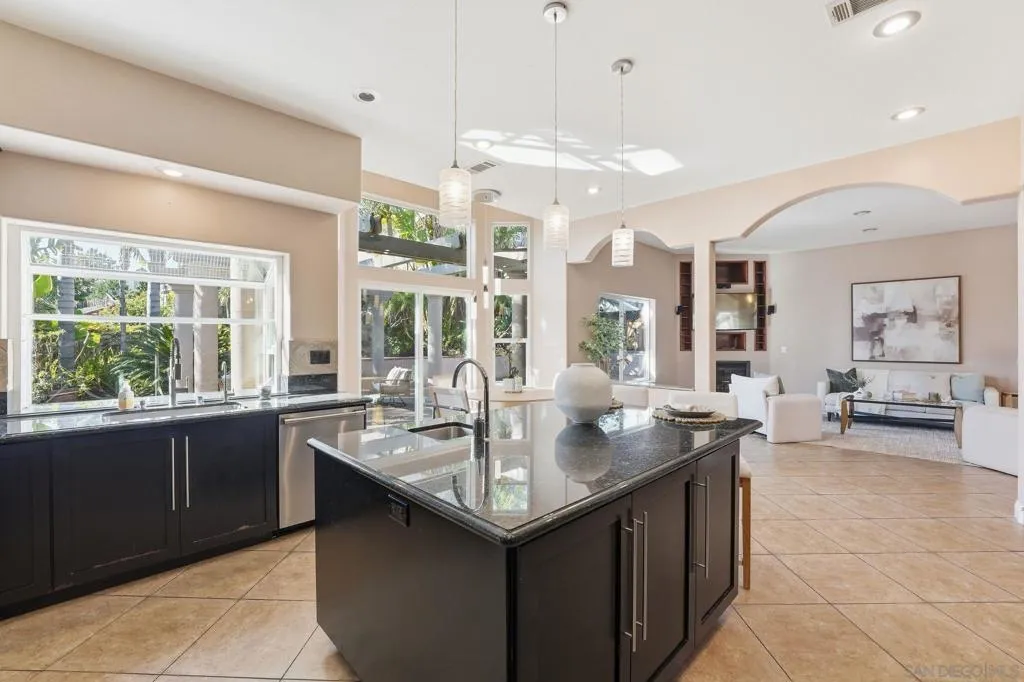 11479 Duenda Rd, San Diego, California 92127 home-pic-13