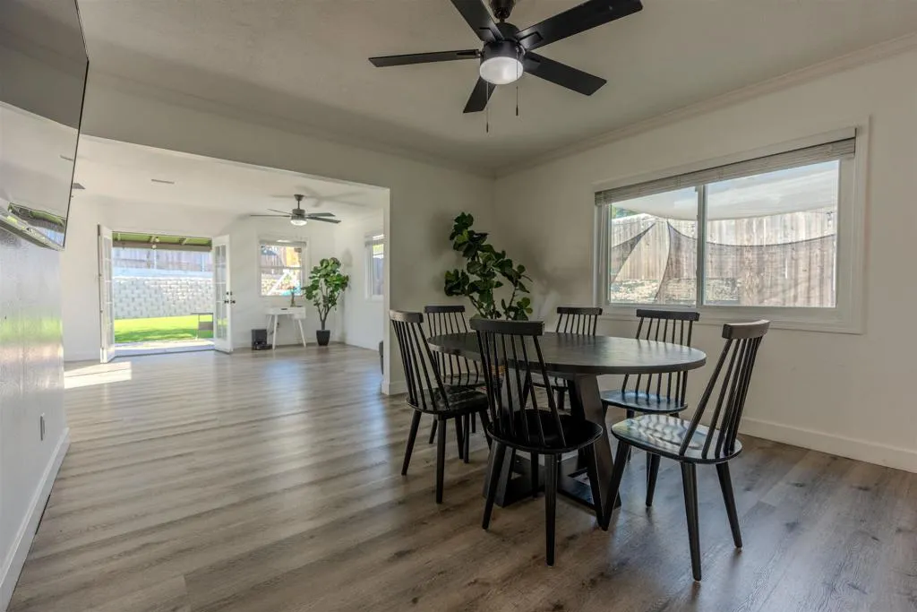 6418 Hayward Way, San Diego, California 92139 home-pic-5