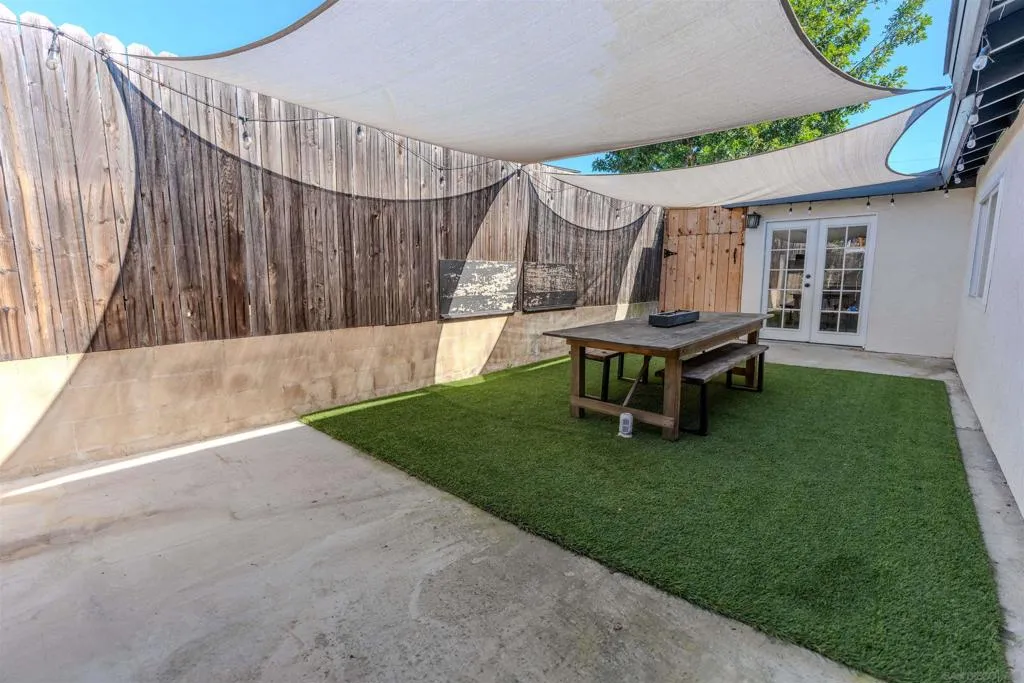 6418 Hayward Way, San Diego, California 92139 home-pic-16