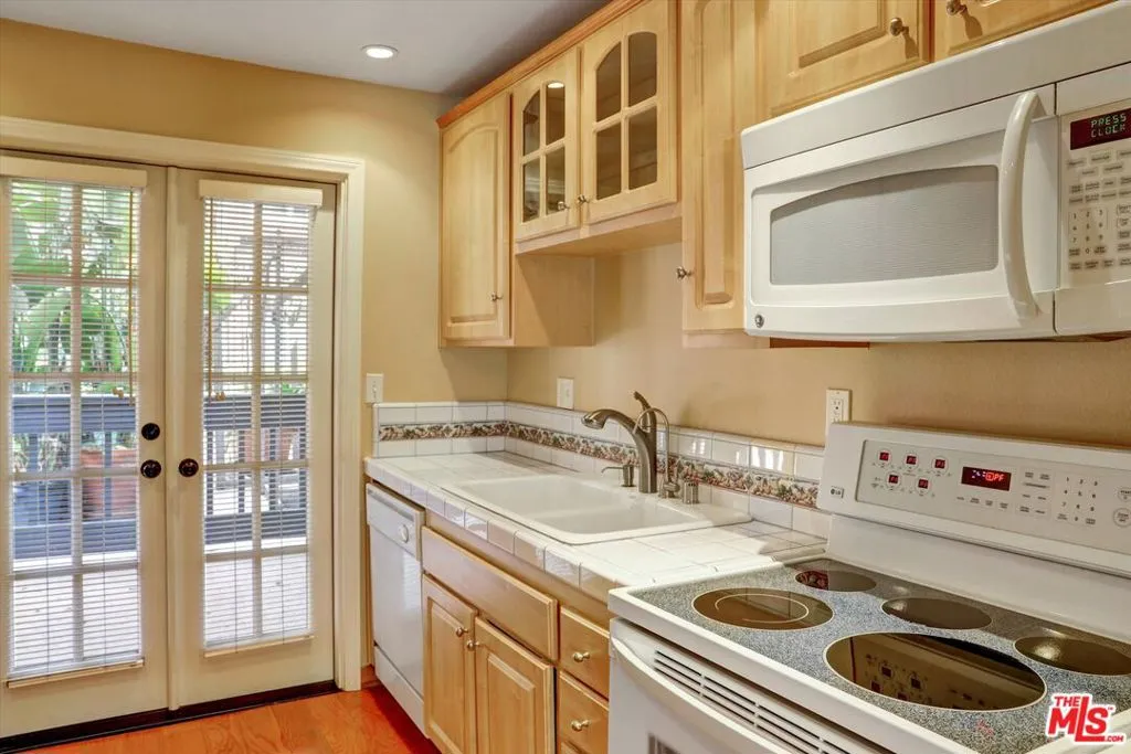 4845 Maytime Lane, Culver City, California 90230 home-pic-7