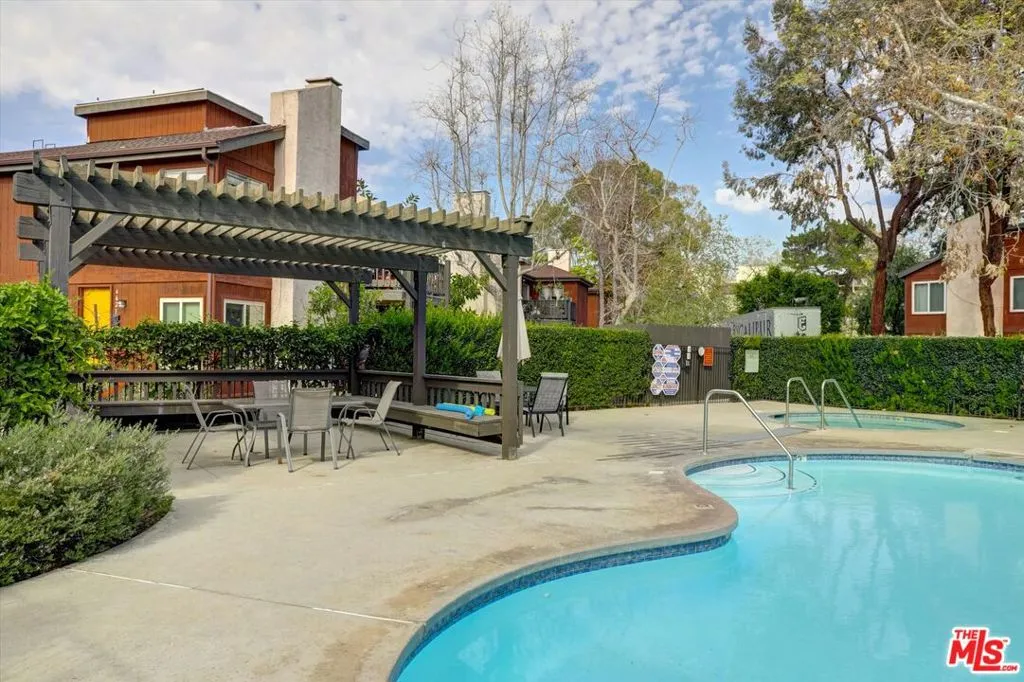 4845 Maytime Lane, Culver City, California 90230 home-pic-47