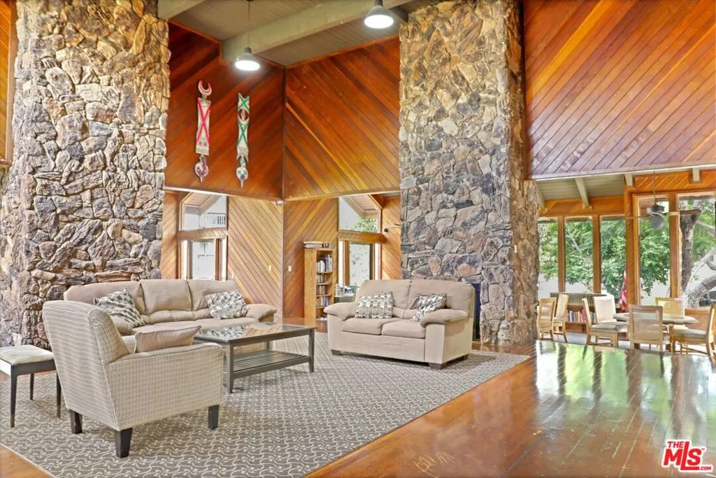 4845 Maytime Lane, Culver City, California 90230 home-pic-44