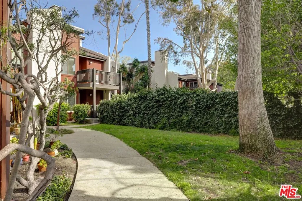 4845 Maytime Lane, Culver City, California 90230 home-pic-51