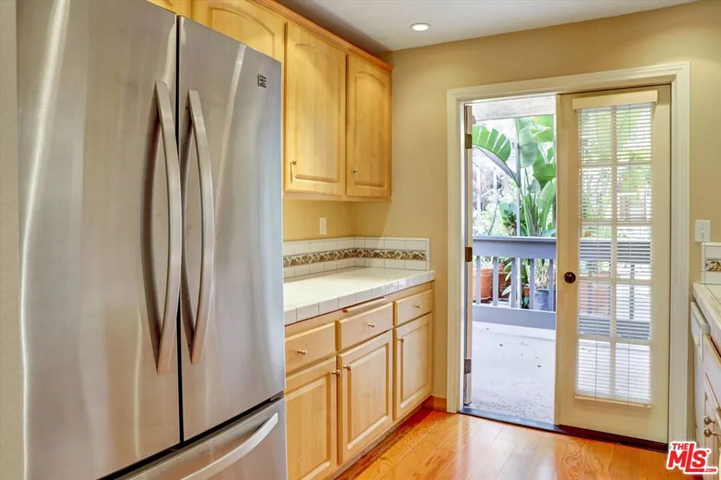 4845 Maytime Lane, Culver City, California 90230 home-pic-8