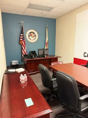 Large Office with furniture