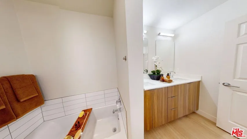 model unit bathroom