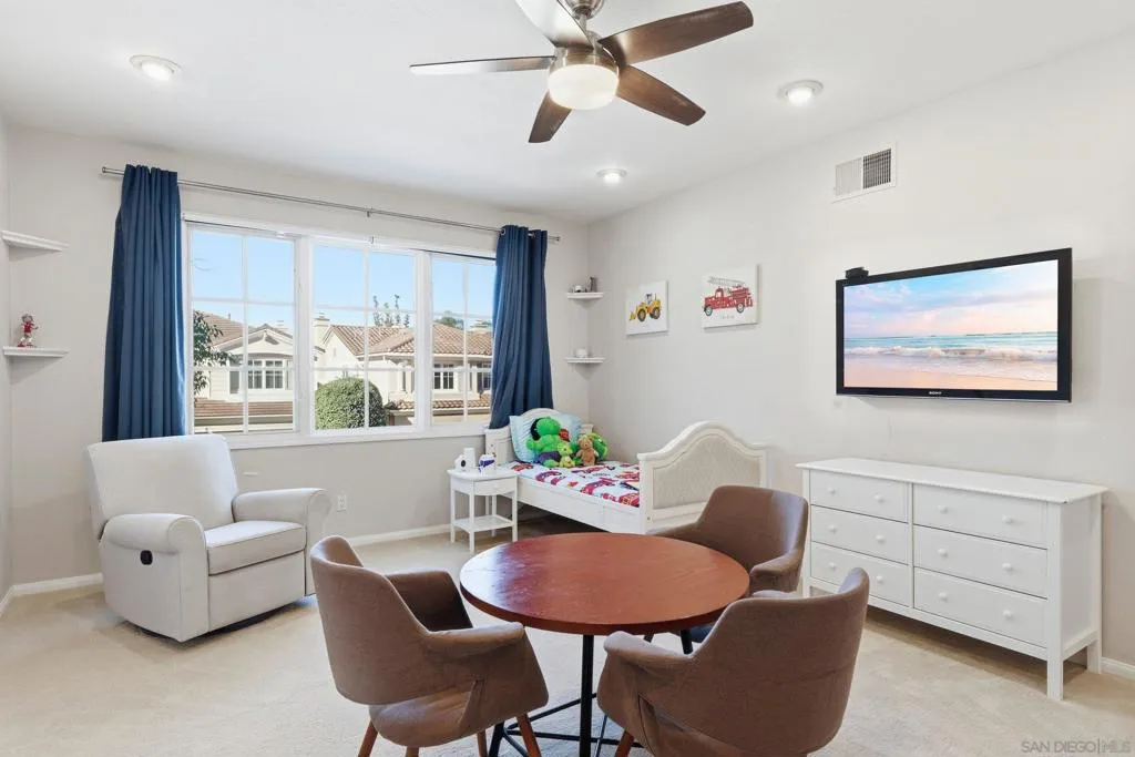 13367 Wyngate Point, San Diego, California 92130 home-pic-34