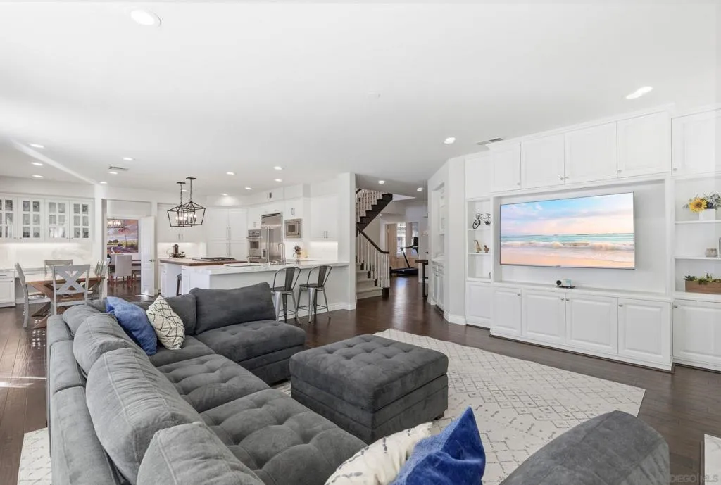 13367 Wyngate Point, San Diego, California 92130 home-pic-24
