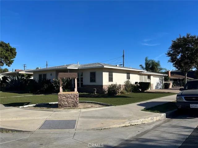 140 W Midway Manor, Anaheim, California 92805