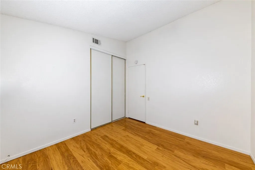 16880 Glennaire Avenue, Victorville, California 92395 home-pic-20