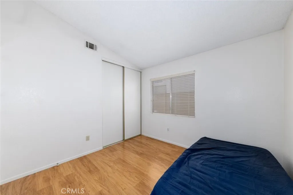 16880 Glennaire Avenue, Victorville, California 92395 home-pic-18