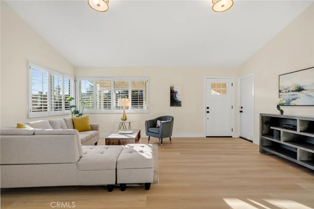 1030 La Casa, La Habra, California 90631 home-pic-6