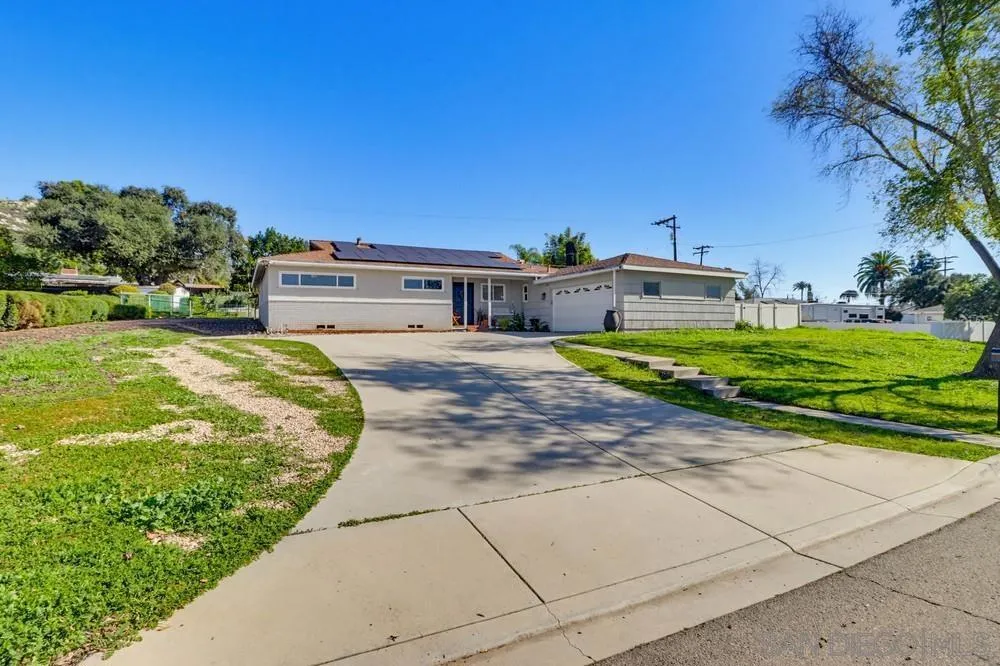 1421 Teton Dr, El Cajon, California 92021 home-pic-4