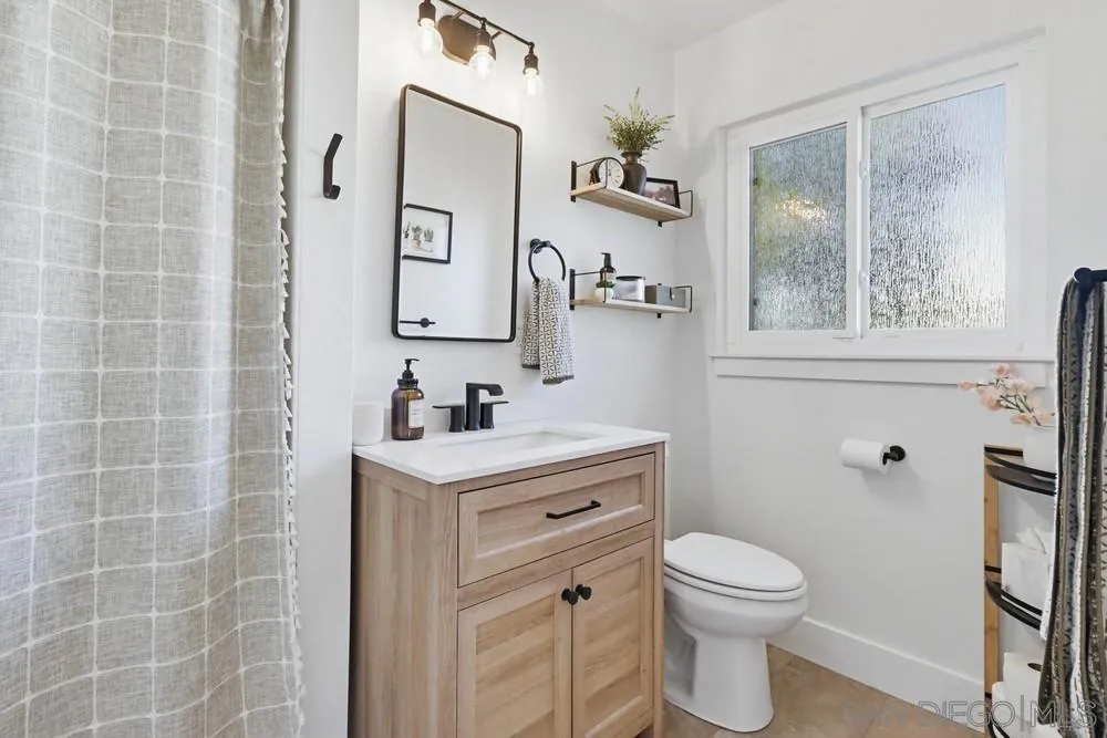 1421 Teton Dr, El Cajon, California 92021 home-pic-35