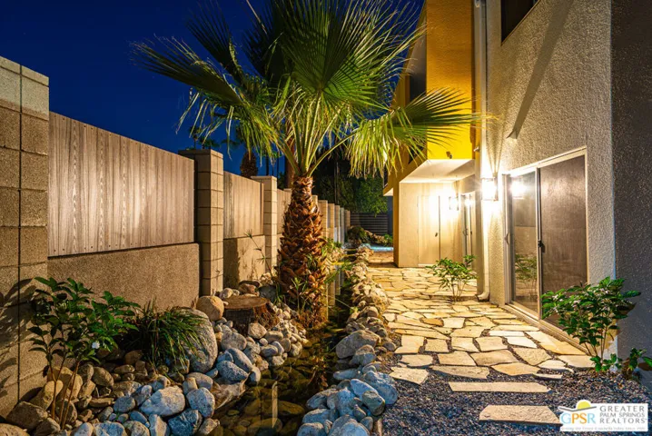 Koi Pond - Querencia Palms