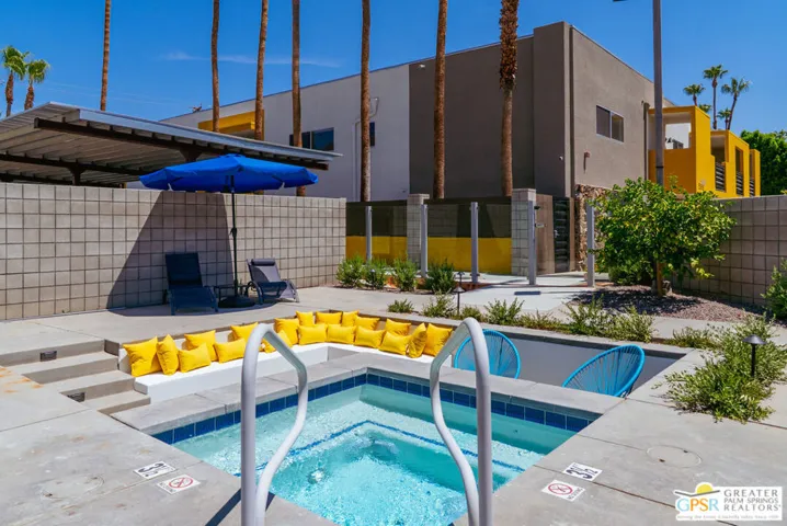 Pool - Querencia Palms