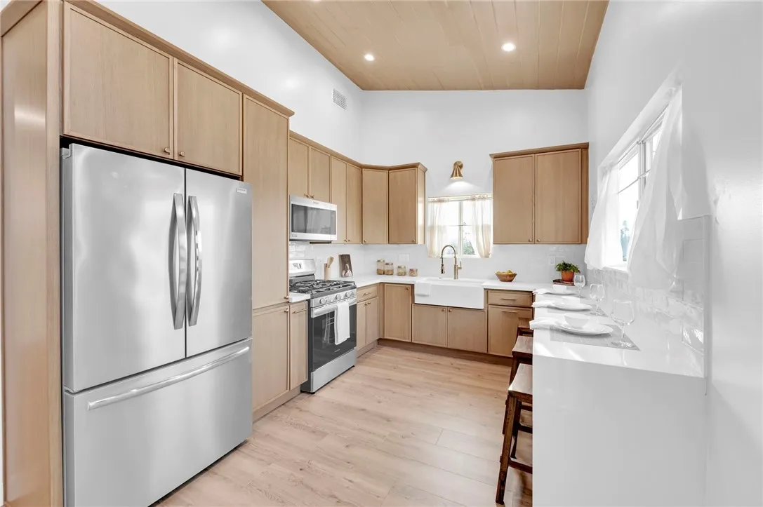 5160 Oakland, Los Angeles, California 90032 home-pic-17