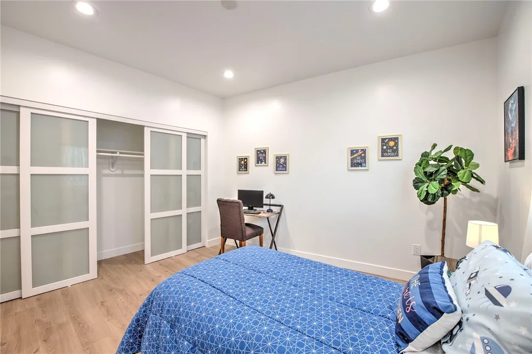 5160 Oakland, Los Angeles, California 90032 home-pic-32