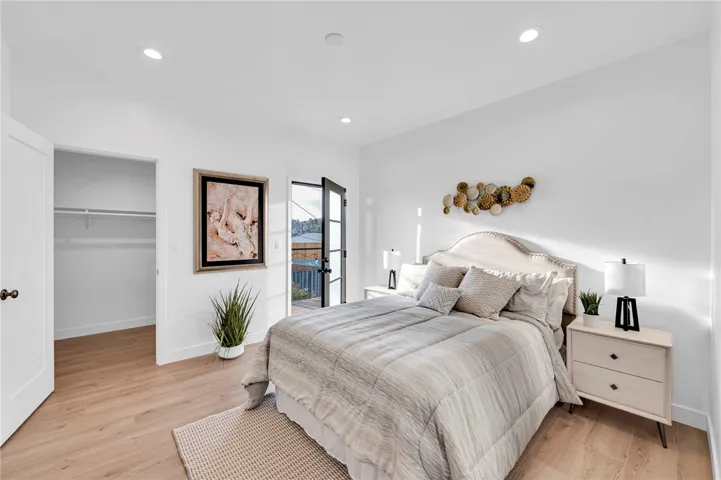 5160 Oakland, Los Angeles, California 90032