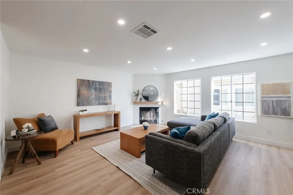 1044 252nd 4, Harbor City, California 90710 home-pic-6