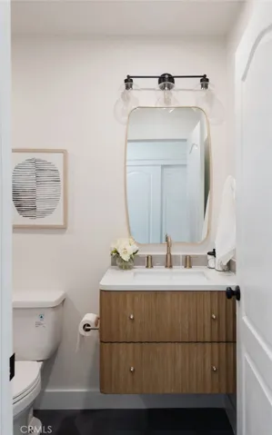 Floating vanity in upstairs full bathroom