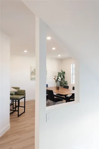 Another pic of dining room area