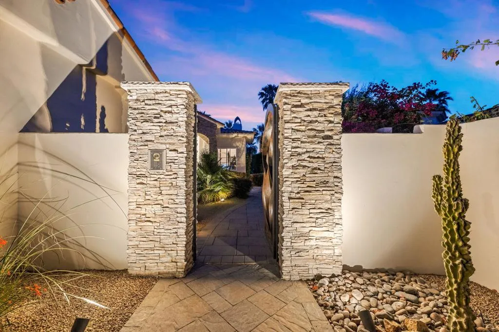 688 Mission Creek Drive, Palm Desert, California 92211 home-pic-7
