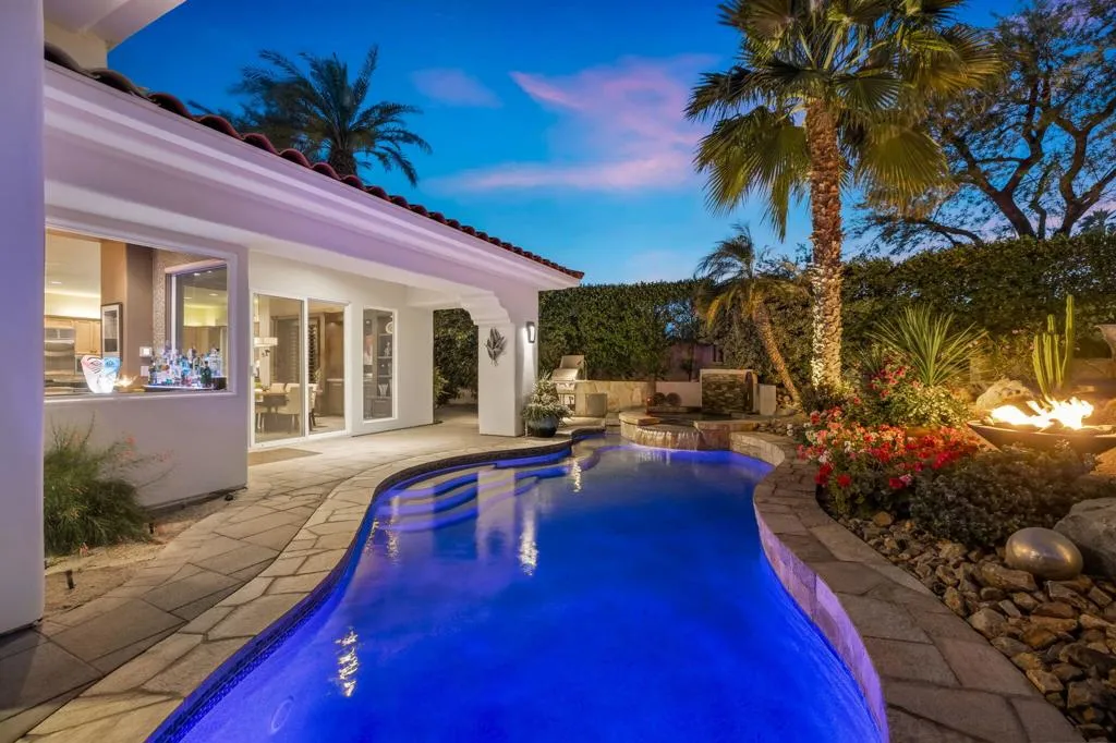 688 Mission Creek Drive, Palm Desert, California 92211 home-pic-3