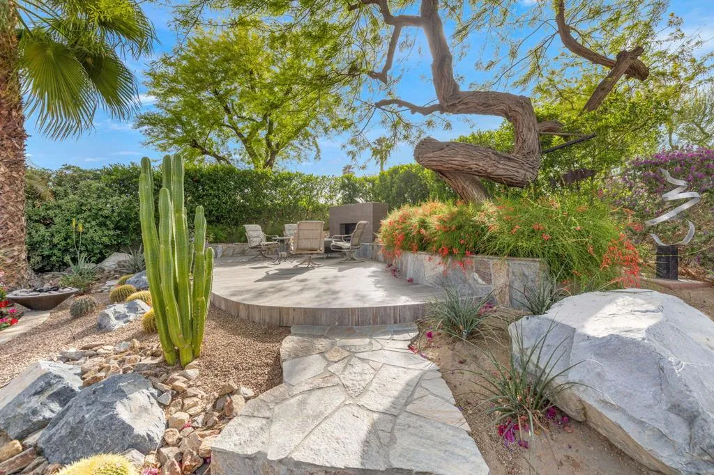 688 Mission Creek Drive, Palm Desert, California 92211 home-pic-40