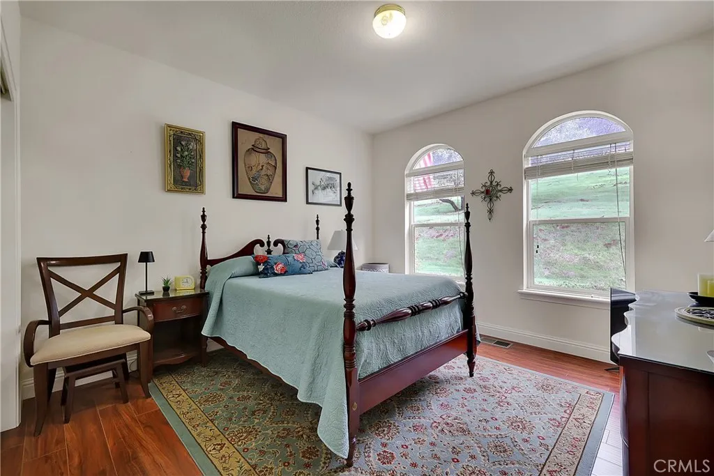 Guest Bedroom #1