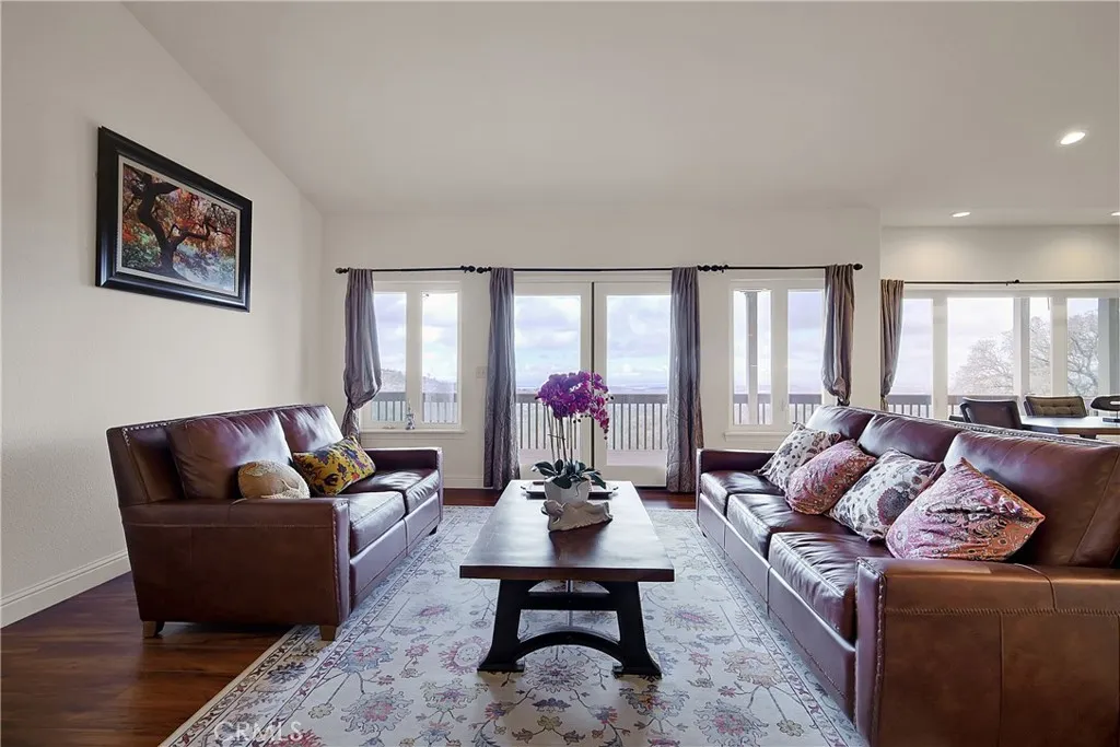 Living and Sitting area.