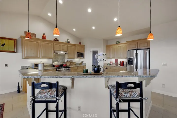 Open concept Kitchen with entertaining bar.