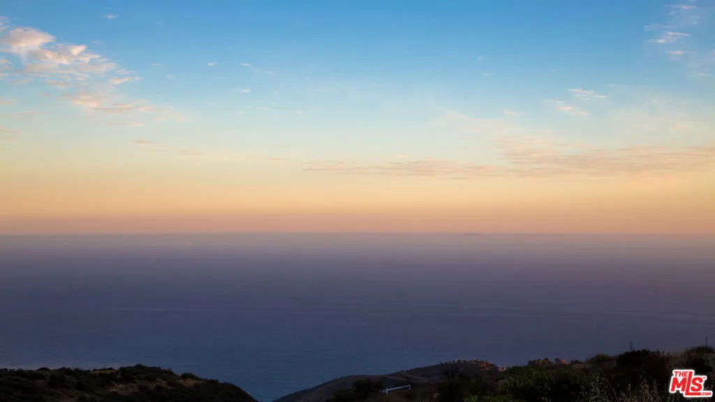 9950 Cotharin Road, Malibu, California 90265 home-pic-38