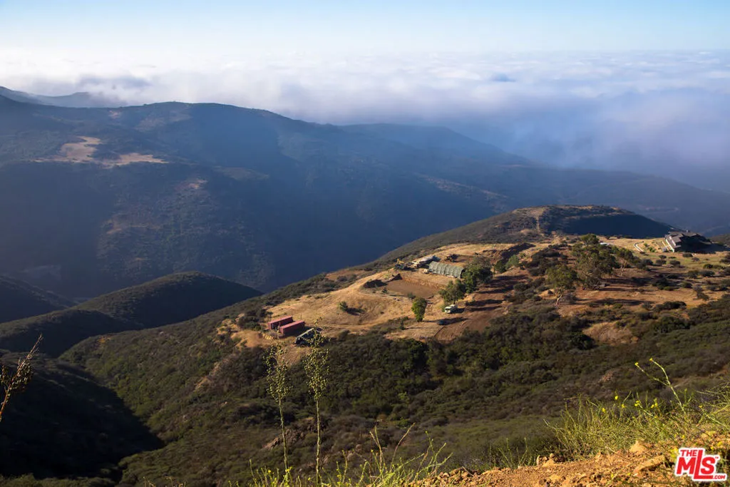 9950 Cotharin Road, Malibu, California 90265 home-pic-42