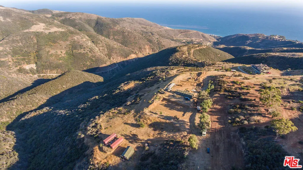 9950 Cotharin Road, Malibu, California 90265 home-pic-31