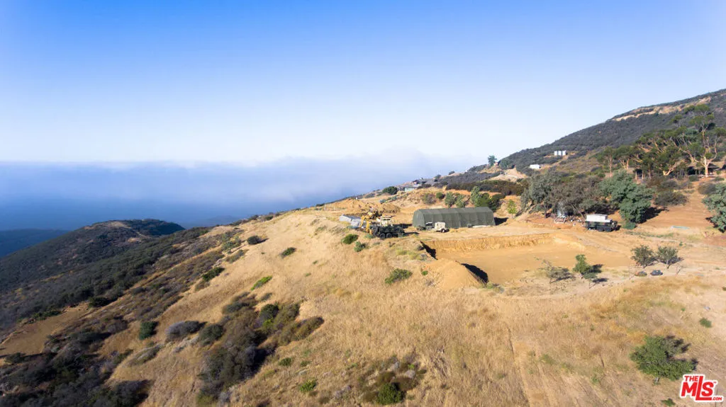 9950 Cotharin Road, Malibu, California 90265 home-pic-29