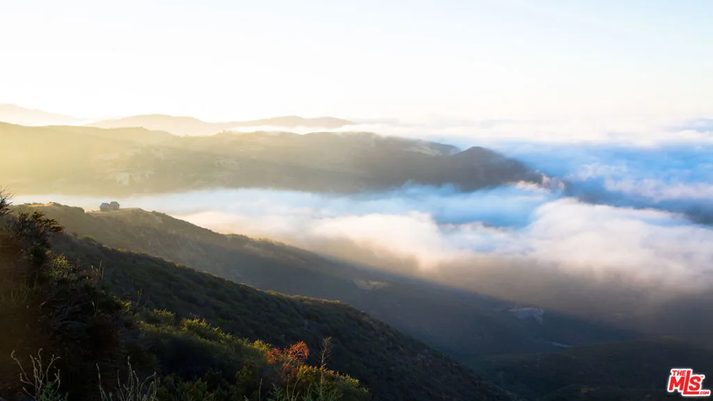 9950 Cotharin Road, Malibu, California 90265 home-pic-46