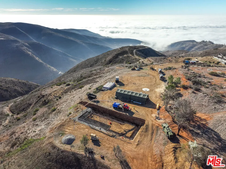 9950 Cotharin Road, Malibu, California 90265 home-pic-7
