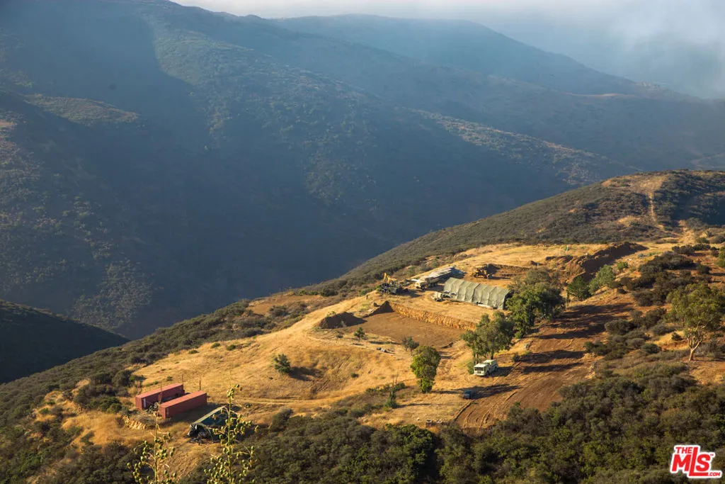 9950 Cotharin Road, Malibu, California 90265 home-pic-33