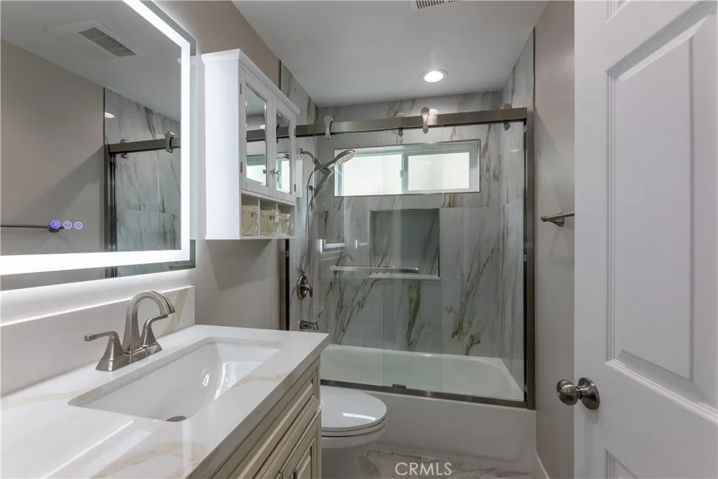 1344 Ximeno, Long Beach, California 90804 home-pic-37