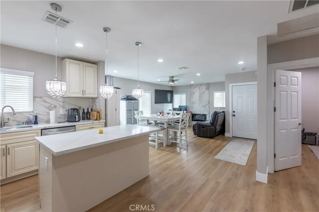 1344 Ximeno, Long Beach, California 90804 home-pic-12