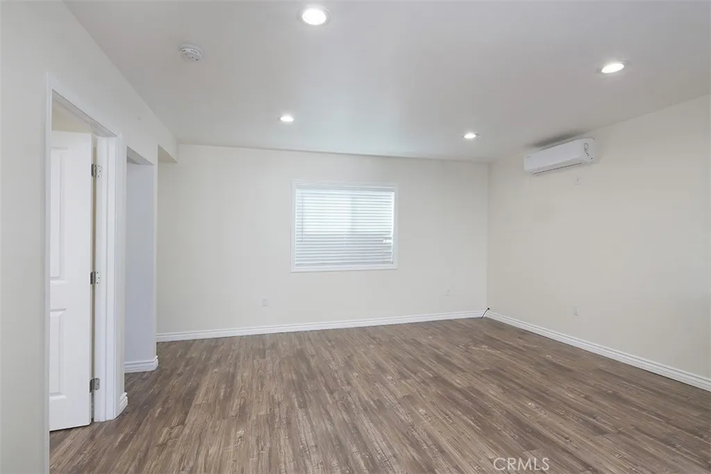 2131 2133 S Cloverdale, Los Angeles, California 90016 home-pic-12