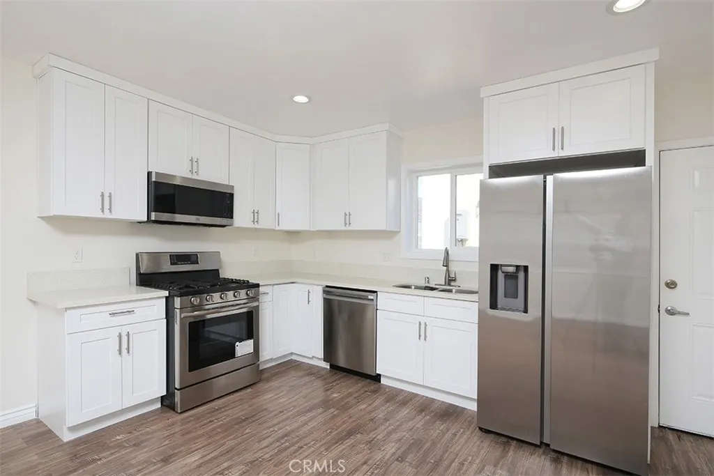 2131 2133 S Cloverdale, Los Angeles, California 90016 home-pic-10