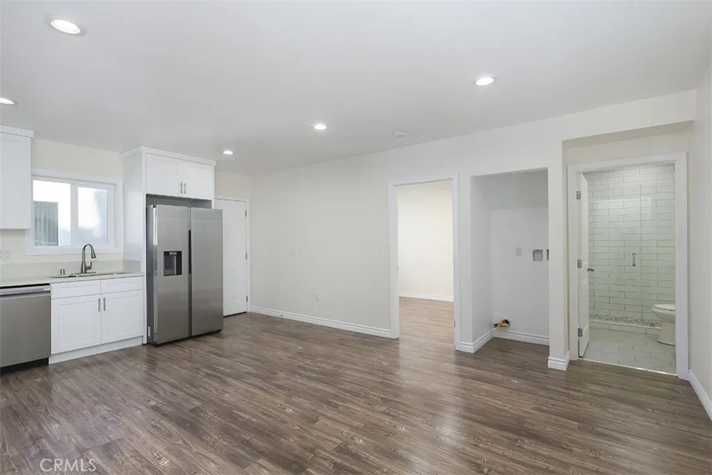 2131 2133 S Cloverdale, Los Angeles, California 90016 home-pic-11
