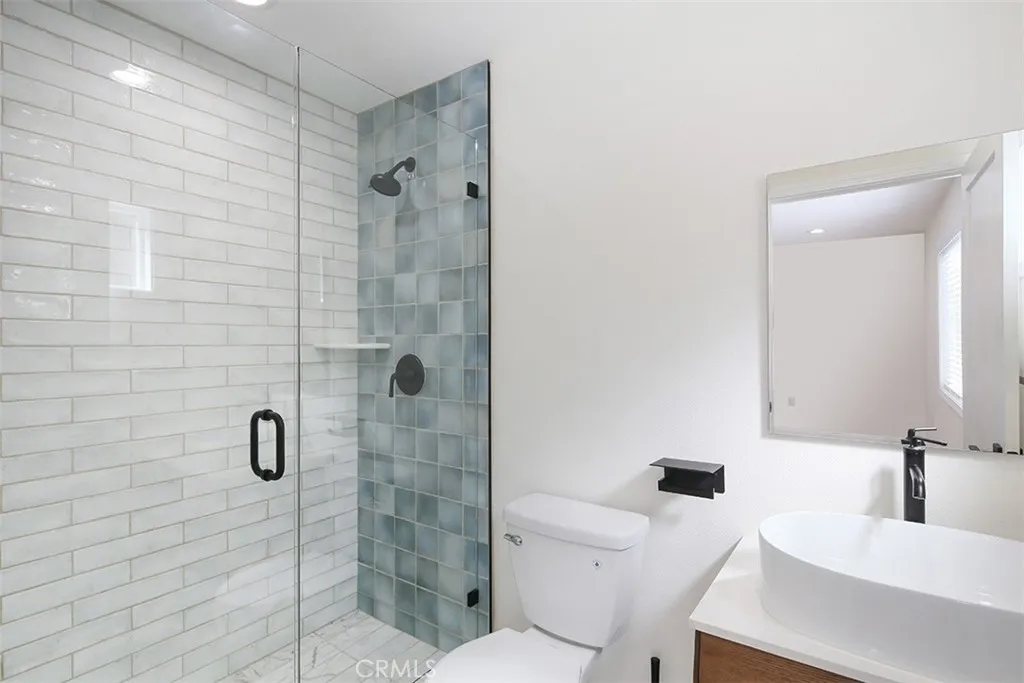 2131 2133 S Cloverdale, Los Angeles, California 90016 home-pic-7