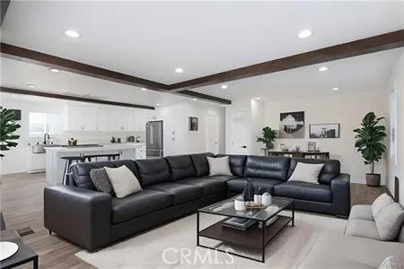 2131 2133 S Cloverdale, Los Angeles, California 90016 home-pic-3