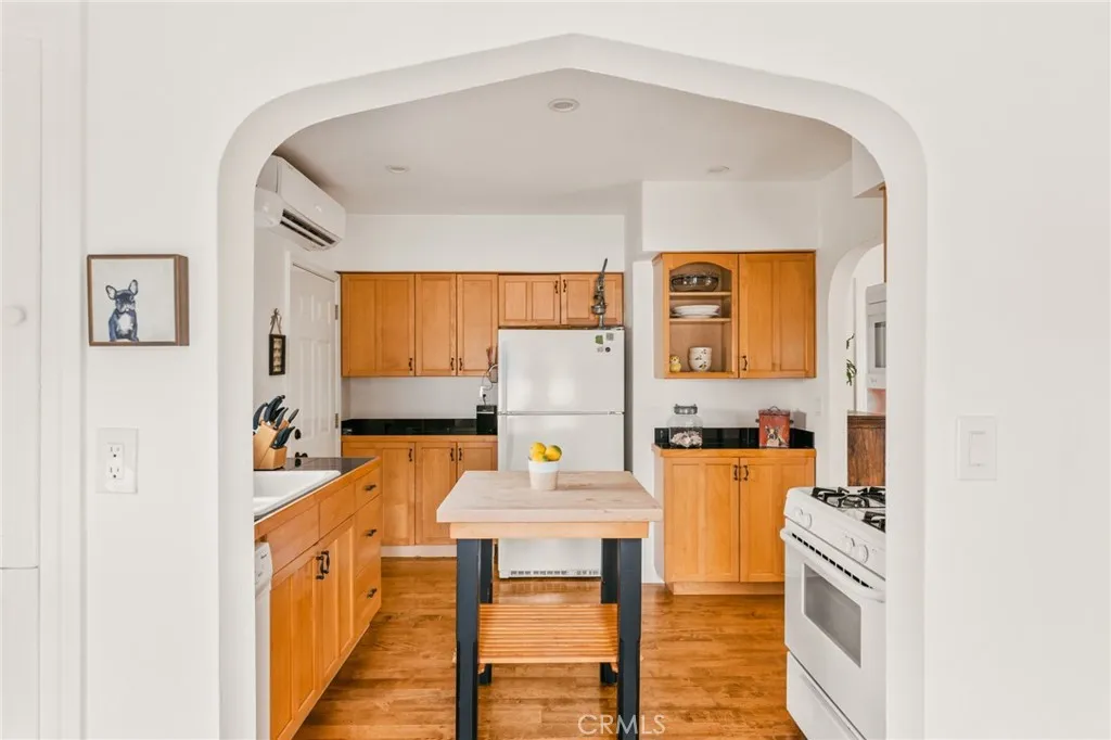 816 11th, Huntington Beach, California 92648 home-pic-11