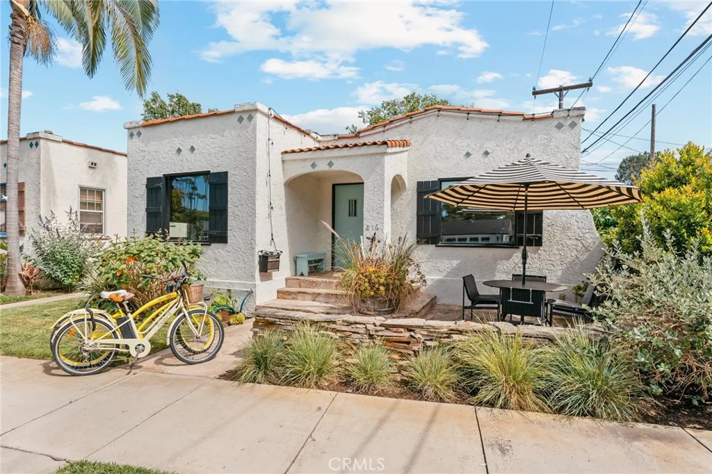 816 11th, Huntington Beach, California 92648 home-pic-1